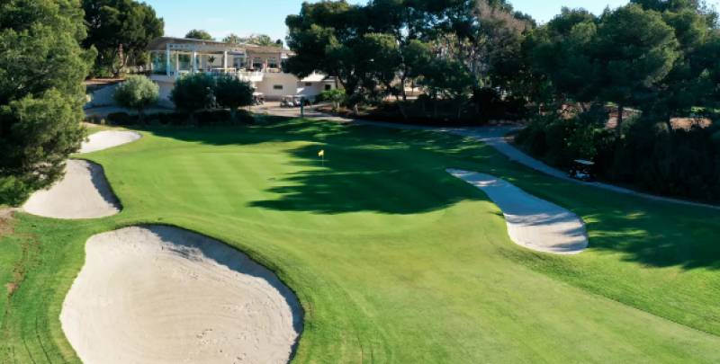 5 best golf courses in Orihuela Costa