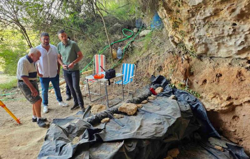 Evidence of pre-Neanderthal hominids, mammoths and rhinos found in the Cueva Negra in Caravaca