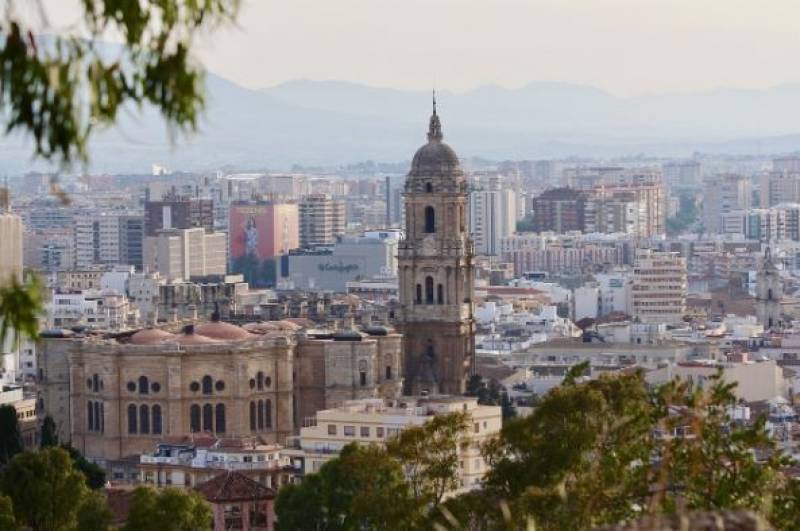 Málaga bans new tourist accommodation in 43 neighbourhoods