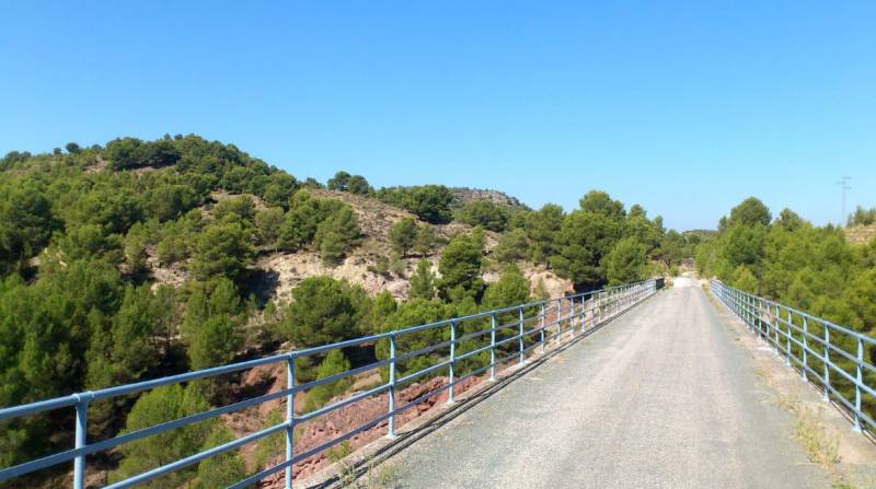 The Vía Verde del Noroeste greenway and Caravaca de la Cruz