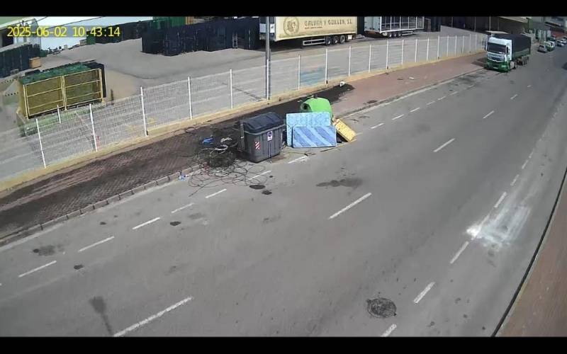 Águilas cracks down on illegal dumping with surveillance and fines