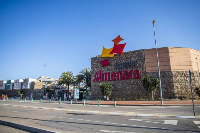 New shops opening at Parque Almenara in the coming weeks
