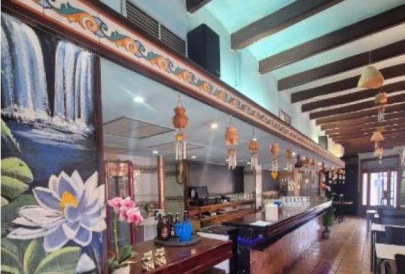 Thai Food Khon Kaen Alicante reopens with a fresh new look and the same incredible flavours