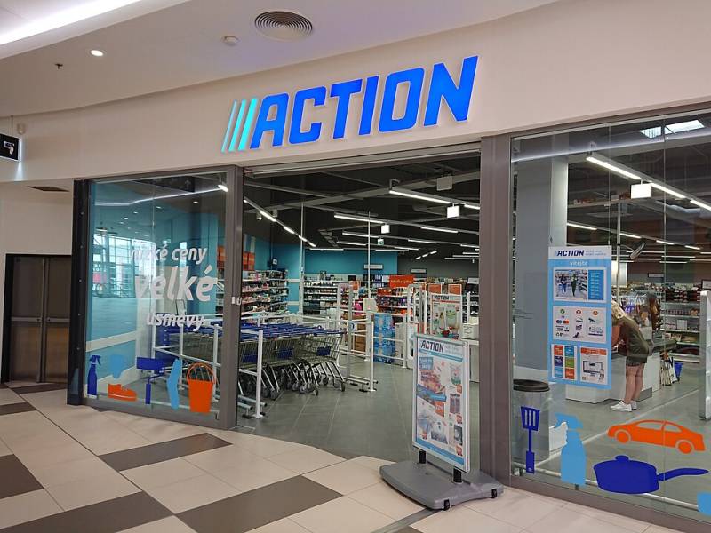 Action discount store opens in Huércal Overa, bringing 6,000 budget products to Almería